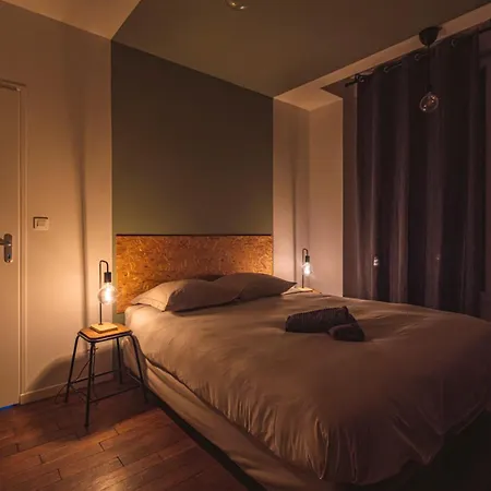 Aux Clefs Des Sacres - La Terrasse De La Cathedrale Appartement *
