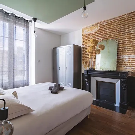 Appartement Aux Clefs Des Sacres - La Terrasse De La Cathedrale Reims