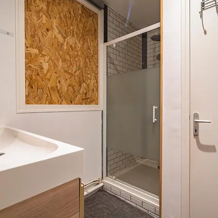 Appartement Aux Clefs Des Sacres - La Terrasse De La Cathedrale Reims